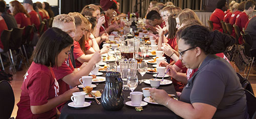 Students Dinning